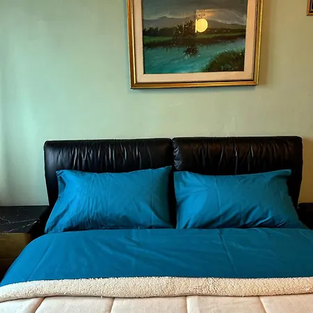 Holiday home Villetta Nel Bosco Tra Firenze Arezzo E Siena *